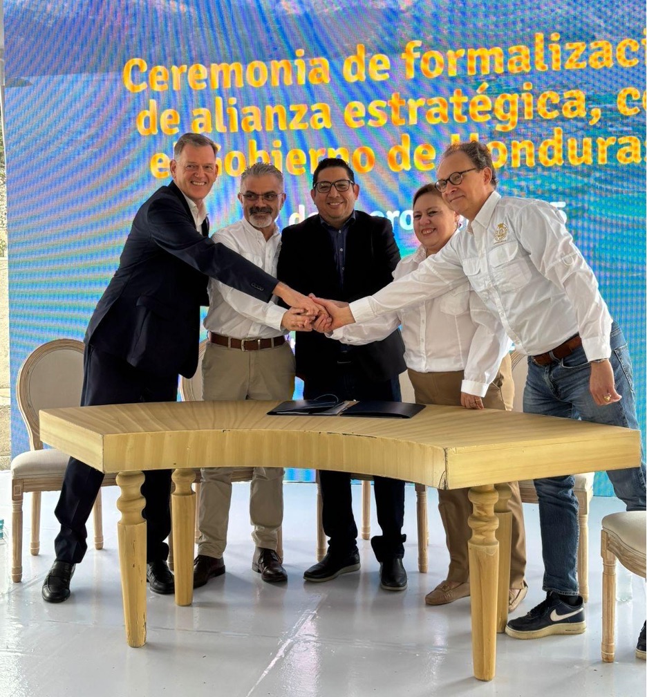 Honduras Communities Strengthened by Regal Springs-Government Alliance for Sustainable Growth